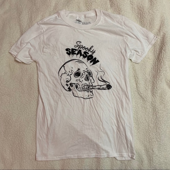 💲SPOOKY TEE - Picture 1 of 3